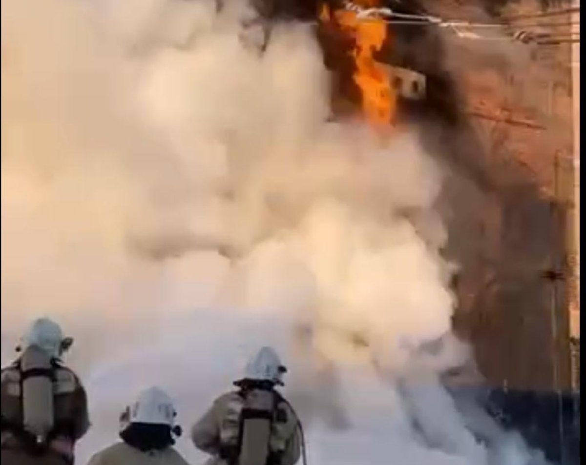 Город в Актюбинской области обесточен из-за пожара на подстанции