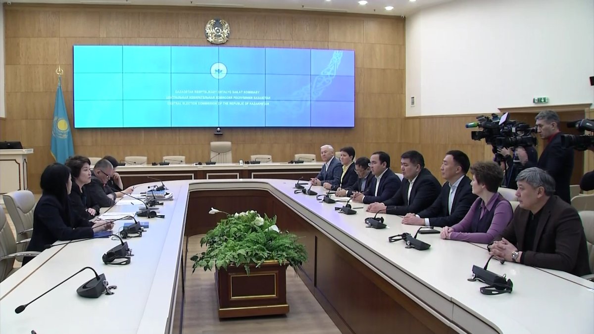 Партия «AMANAT»представила документы в ЦИК