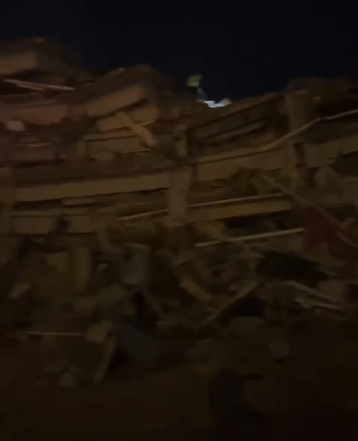 Число погибших после землетрясения в Турции превысило 12 тысяч