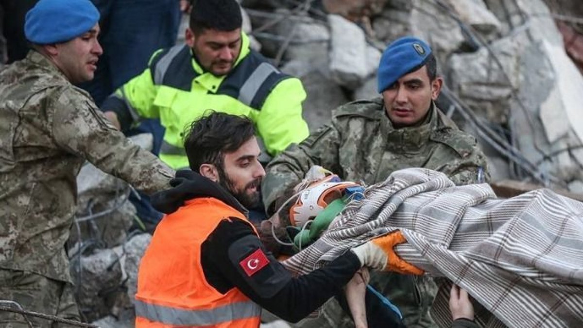 Түркиядағы жер сілкінісі: қаза тапқандар саны 12,3 мың адамға жетті