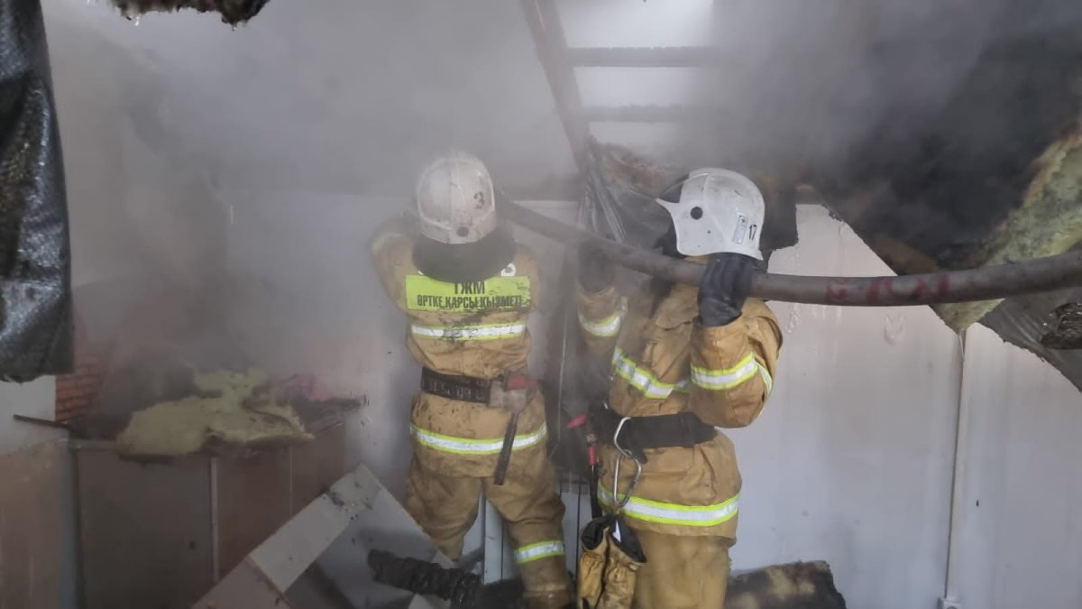 Елордалық өрт сөндірушілер тілсіз жауды дер кезінде ауыздықтады