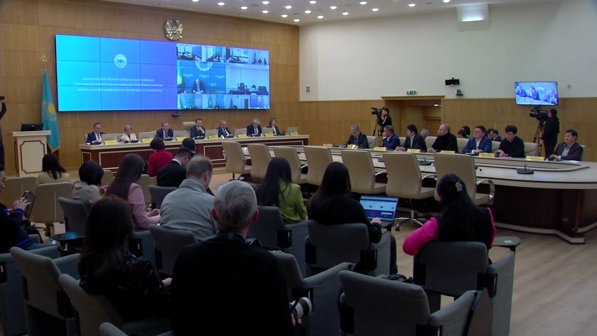 Бір депутаттық орынға үш кандидат таласады