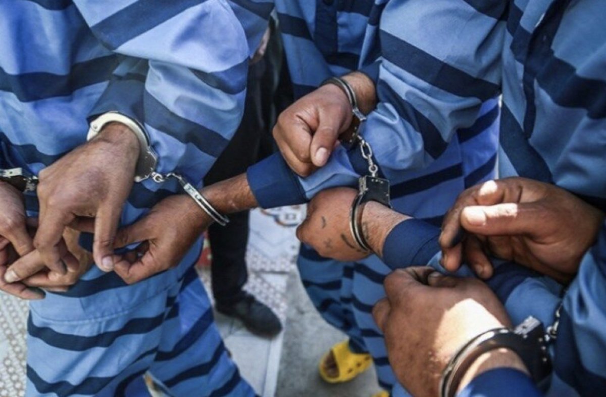 Массовое отравление школьниц в Иране: задержано 100 подозреваемых