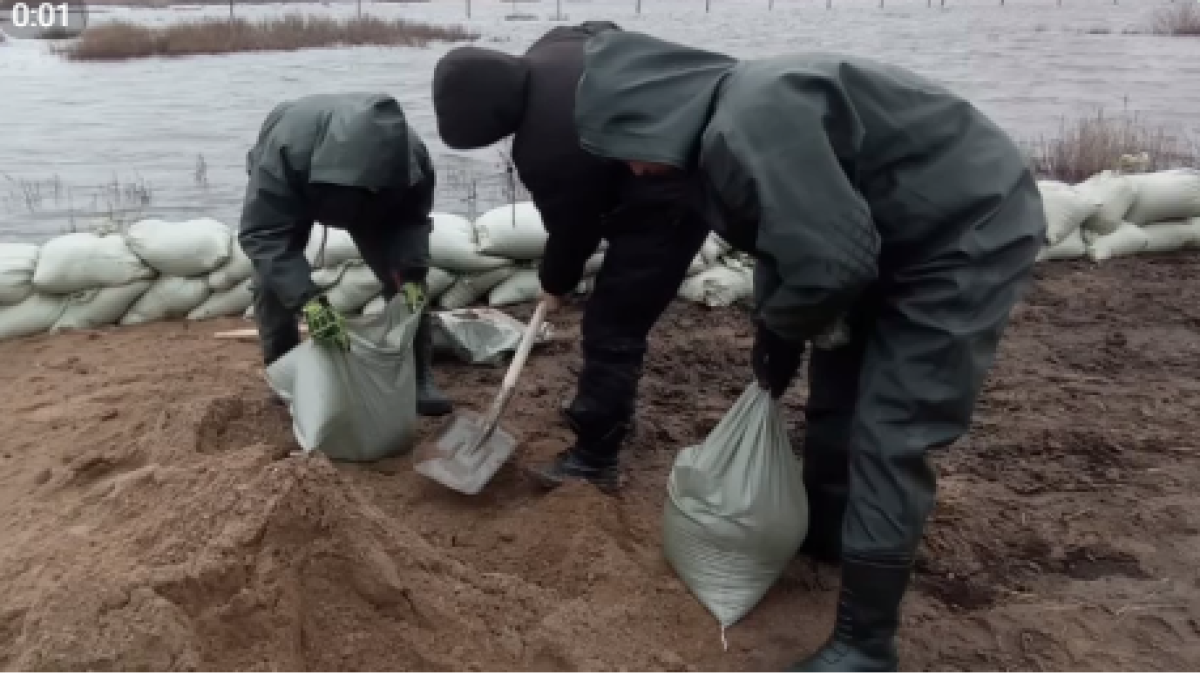 Почти 150 человек эвакуированы из-за паводков в Западном Казахстане