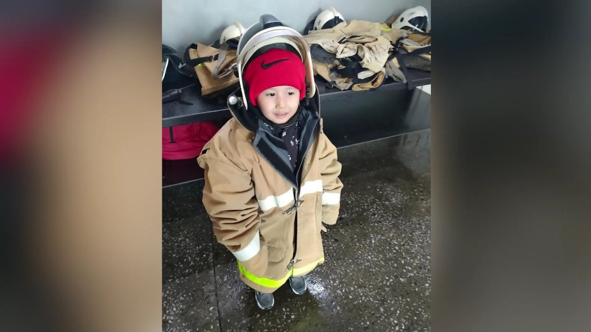 Пожарные исполнили мечту пятилетнего устькаменогорца