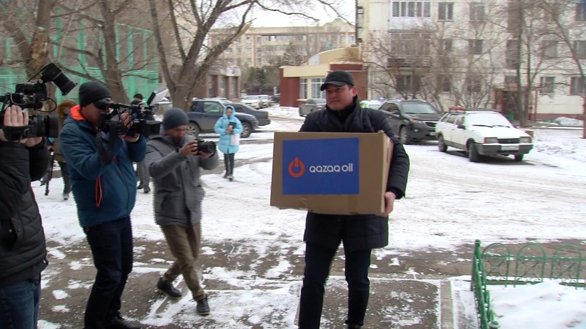 Тысяча семей получит продуктовые корзины в Астане