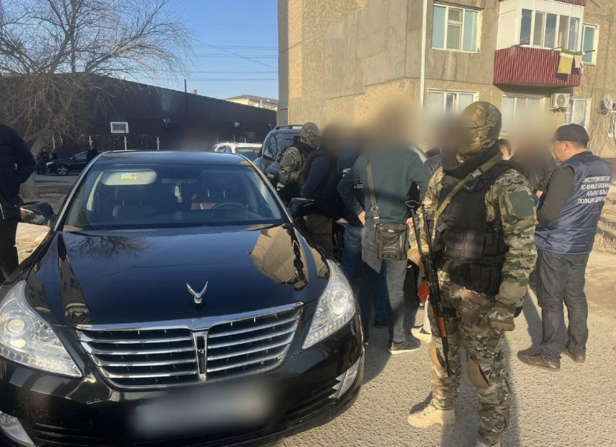 Приверженец деструктивного течения занимался контрабандой авто из России