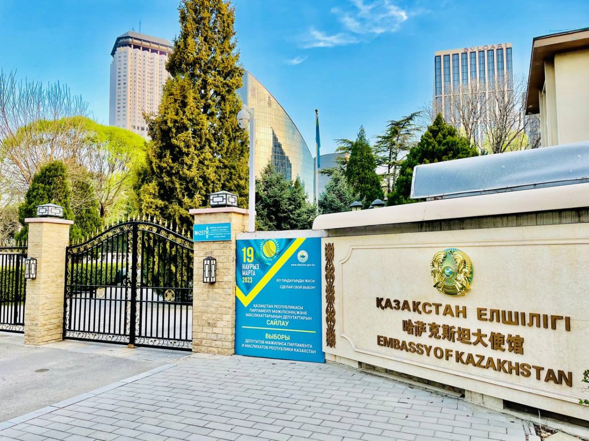 В каких еще странах к этому часу открылись избирательные участки