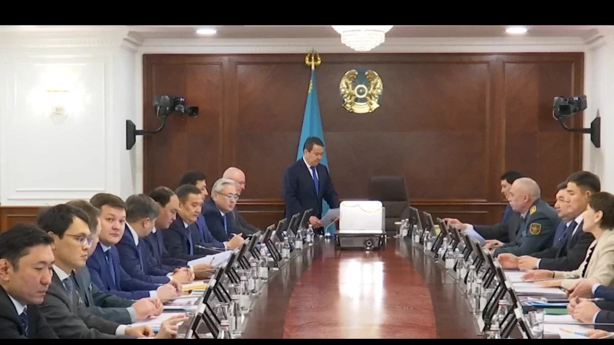 Үкімет отставкаға кетеді