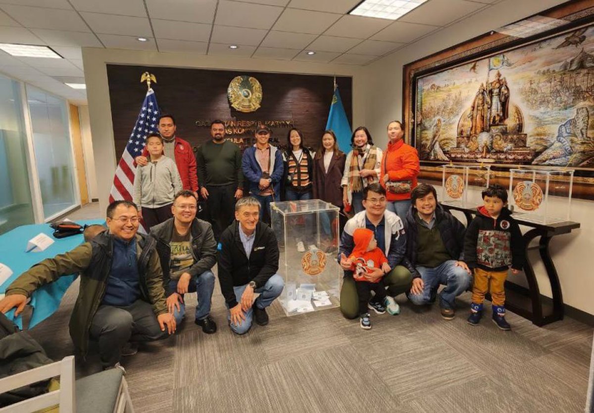 8800 казахстанцев проголосовали на избирательных участках за рубежом