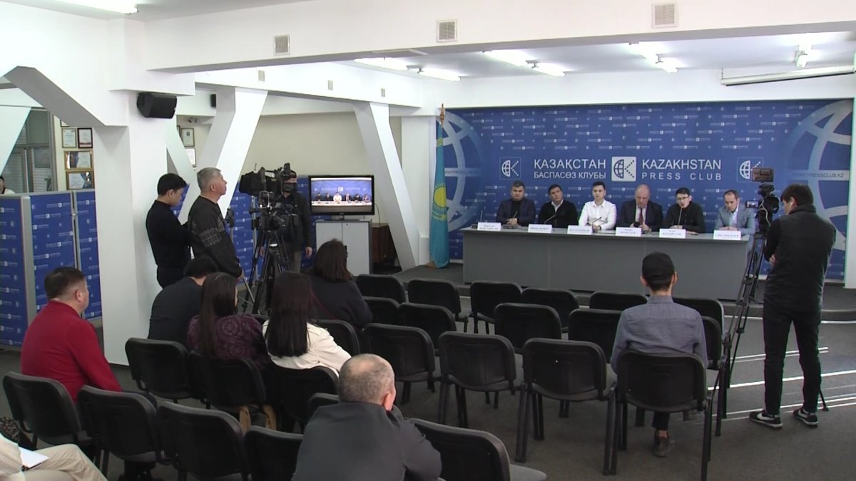 Тәуелсіз байқаушылар сайлаудың ережеге сәйкес өтуін мұқият бақылады