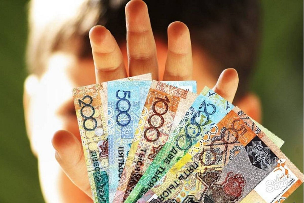 Разведенные казахстанцы задолжали детям почти 18 миллиардов тенге