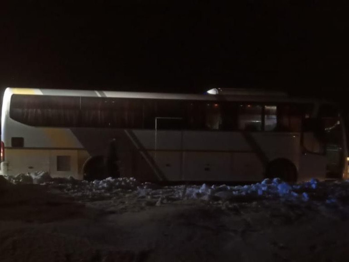 Қарағанды облысында қар құрсауында қалған 30-ға жуық адам құтқарылды