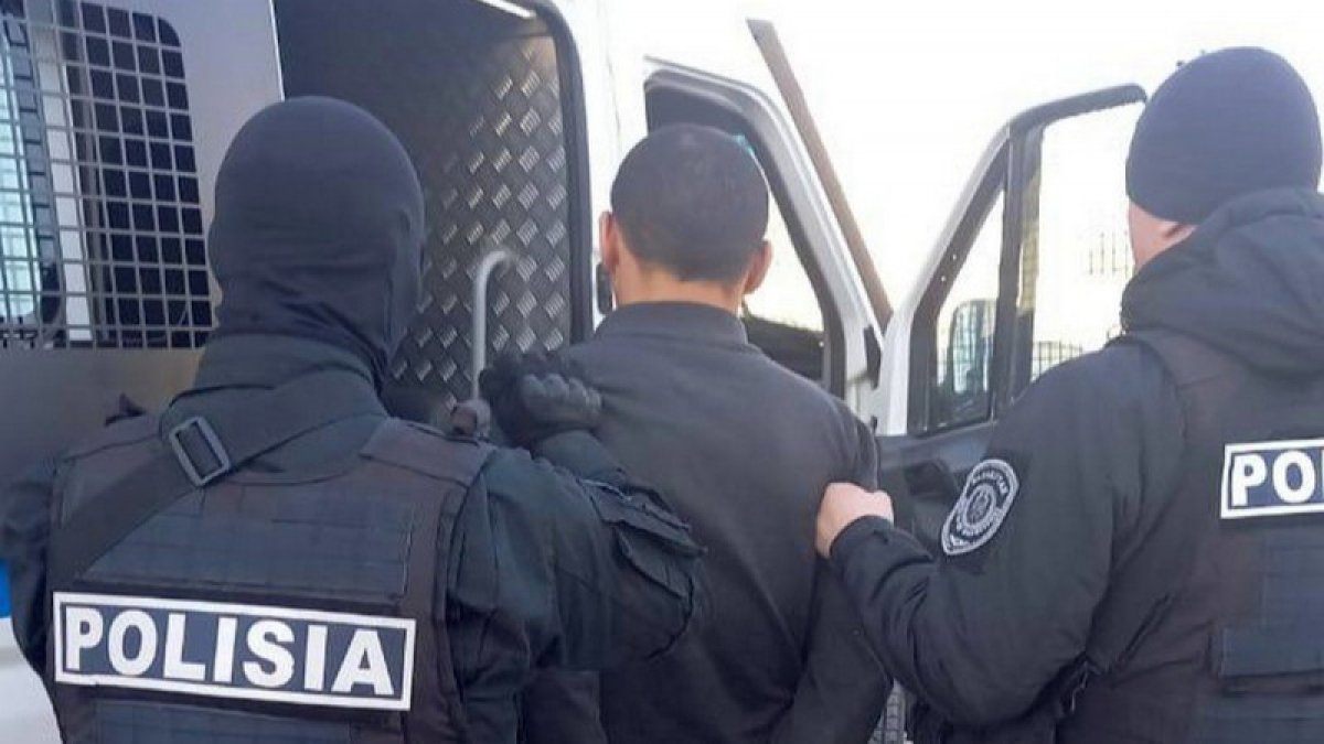 Желіде Ақтауда үш баласын өлтірді деген күдіктінің суреті тарады