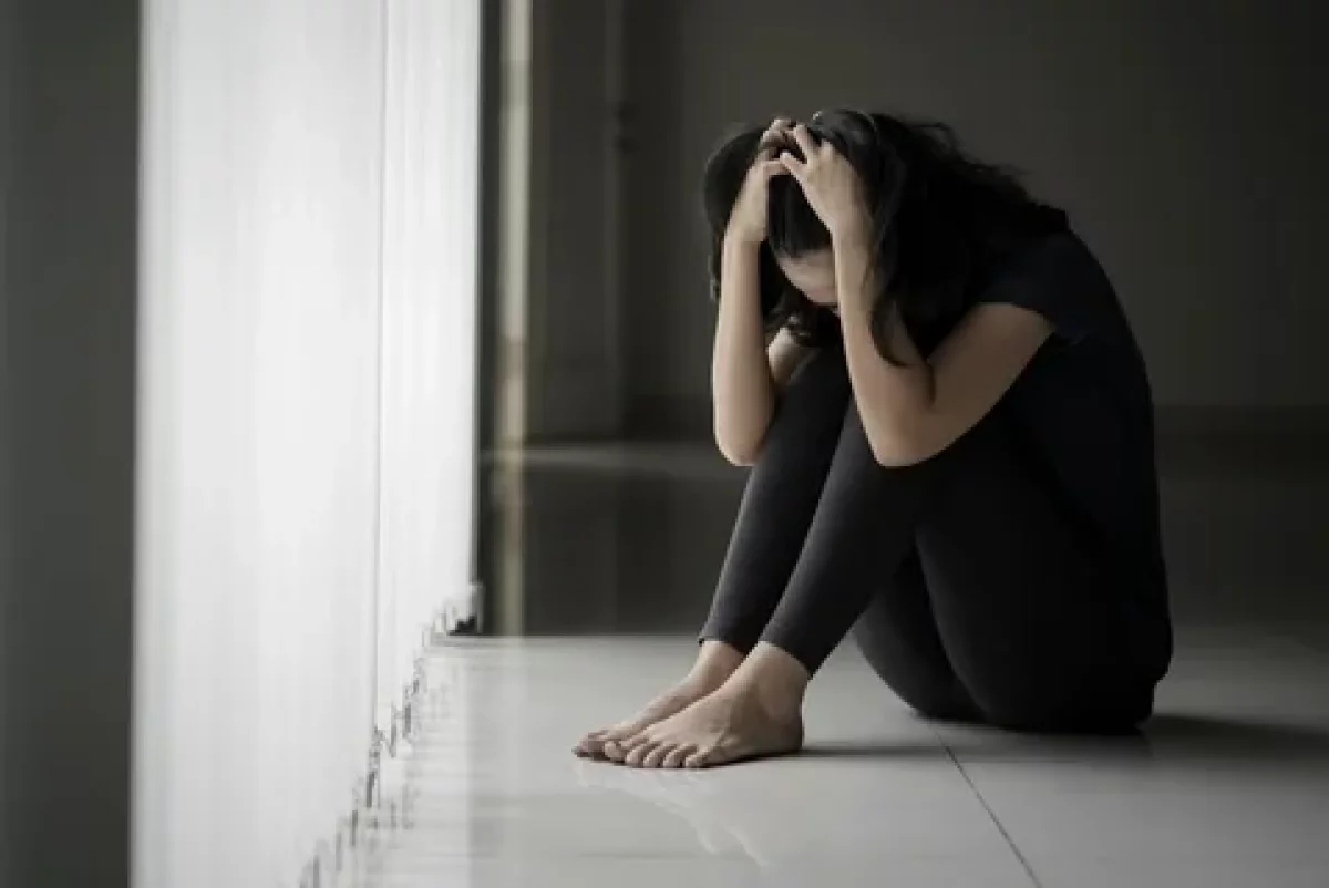 Шымкентте ұландықтар өзін өлтірмек болған әйелді құтқарып қалды