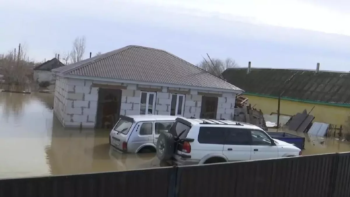 Подтоплены 163 дома в шести областях: министр по ЧС рассказал о ситуации с паводками