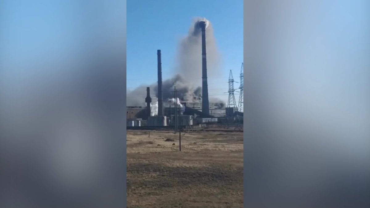 Екібастұзды қою қара түтін басты