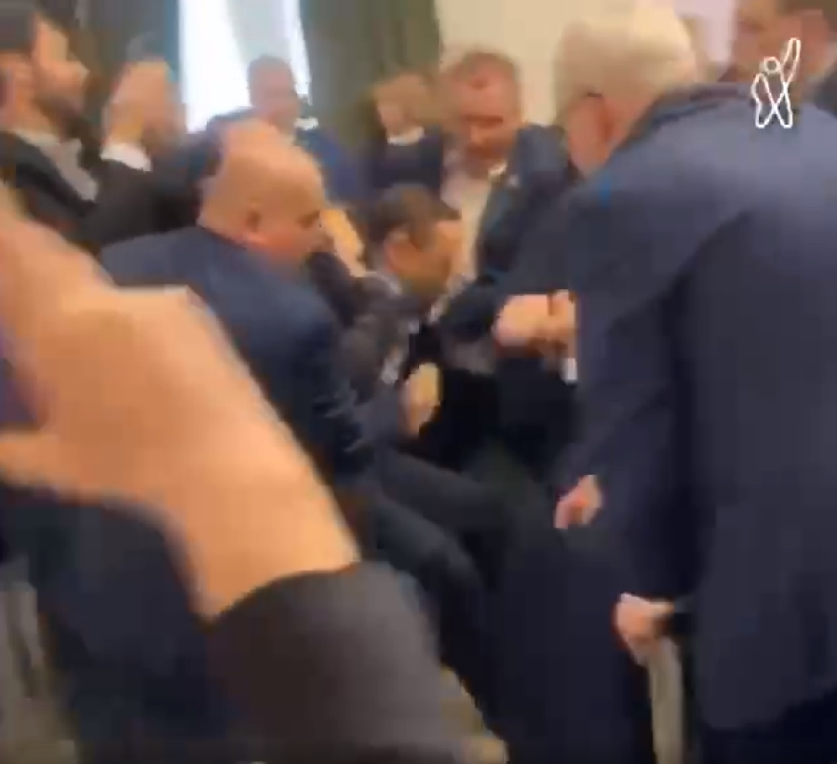 Грузинские депутаты подрались из-за законопроекта