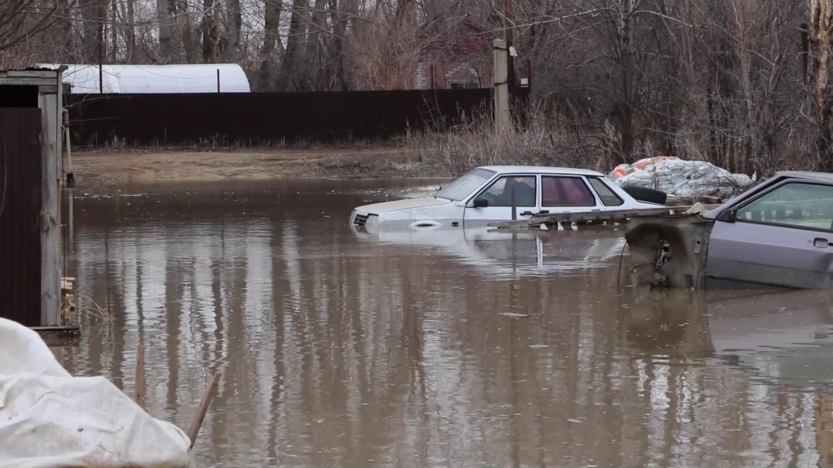 "Қашып шықтық үйден",-тұрғын