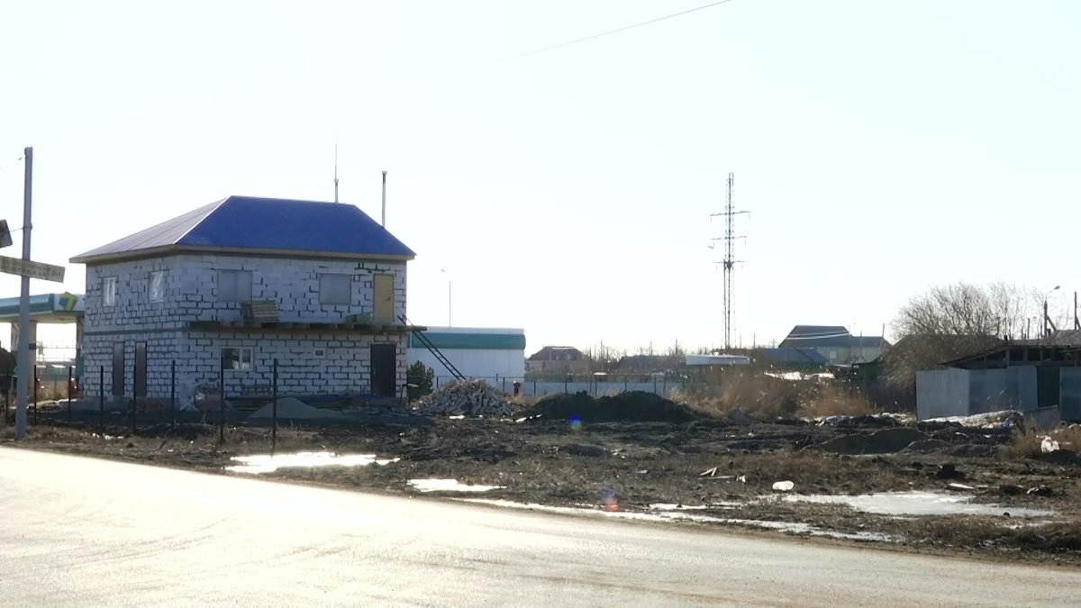 Бизнесмен из Петропавловска обвиняет чиновников в рейдерском захвате его земли