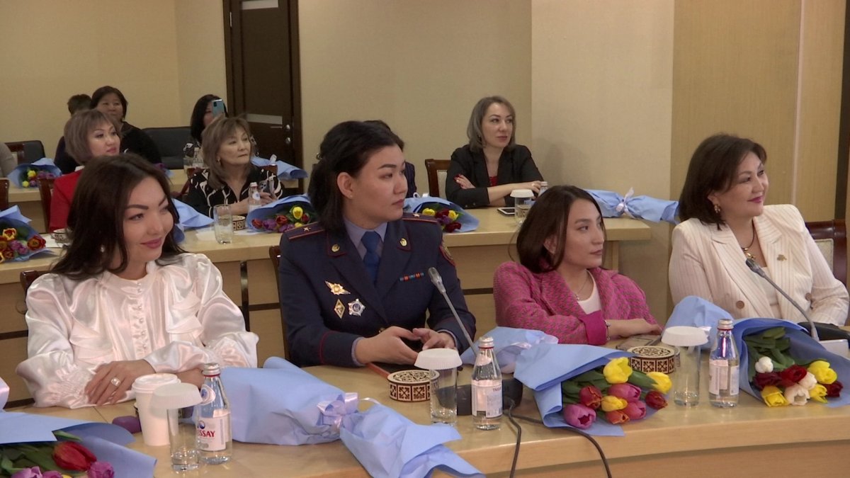 Елордада «Әлем әйелдермен әсем» атты мерекелік шара өтті