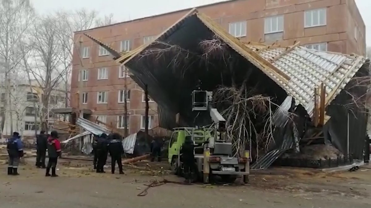 Павлодарда қатты дауылдан 4 ауыл жарықсыз қалды