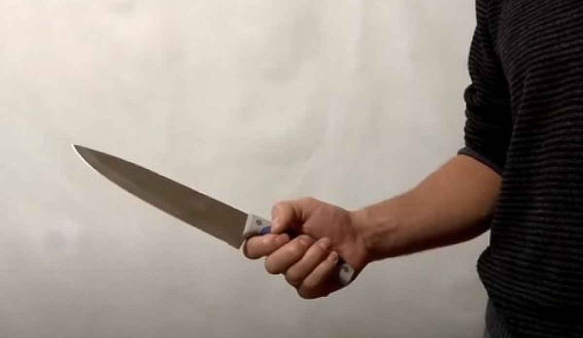 «Чудо, что она выжила»: подробности покушения на убийство женщины рассказали сельчане в ЗКО