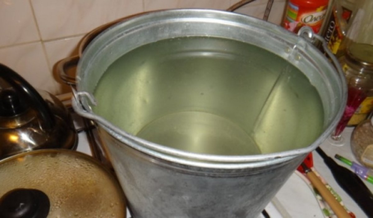 Павлодарда бір жасар сәби шелектегі суға түсіп кетті