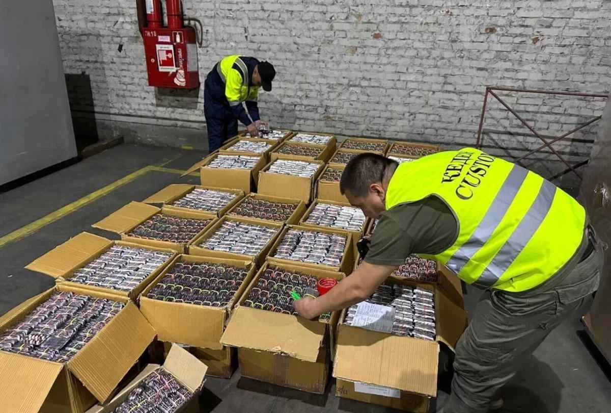 54 мың дана белгісіз дәрі-дәрмекті Үндістаннан Қазақстанға өткізбек болғандар ұсталды