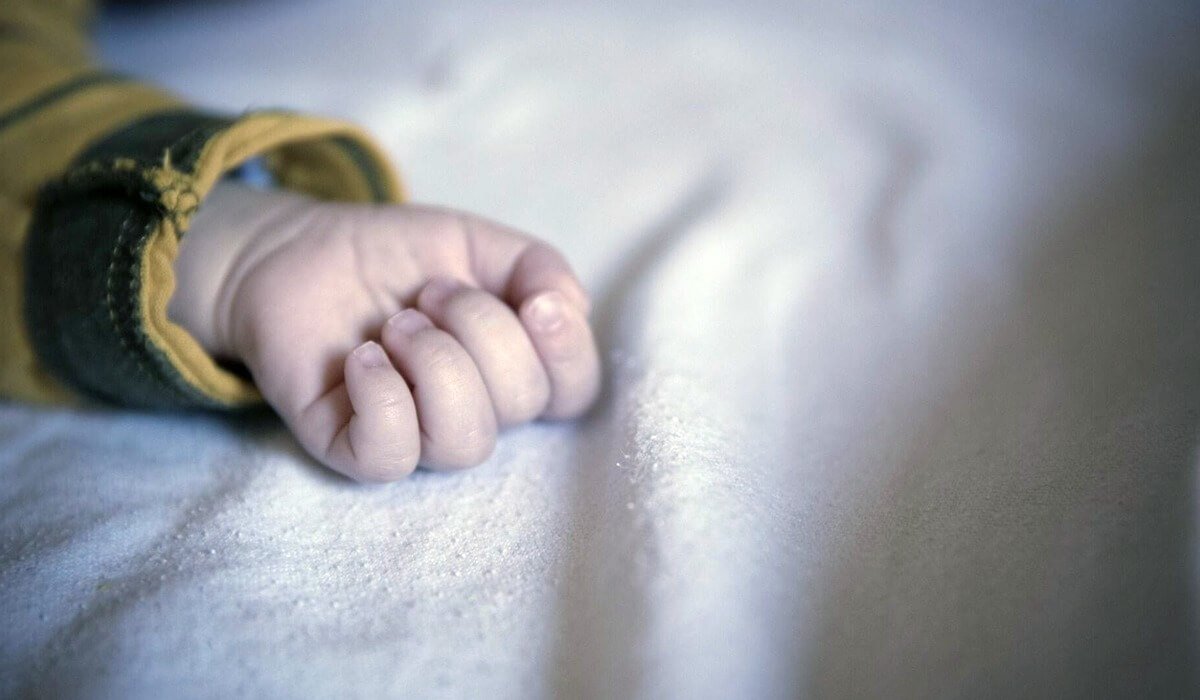 Талдықорғанда 3 жастағы баланы өлтірген қыз 10 жылға сотталды