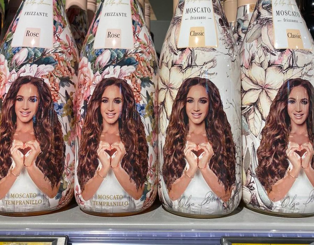 На Бузову подали в суд на один миллион евро из-за уничтоженного вина