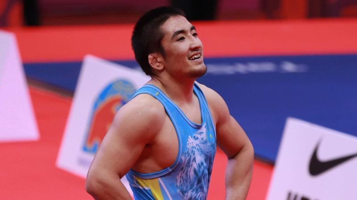 Дархан Есенғали еркін күрестен алтын медаль иеленді