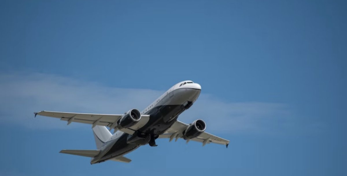 На 6,5 часов задержали рейс из Астаны в Алматы из-за сообщения о бомбе