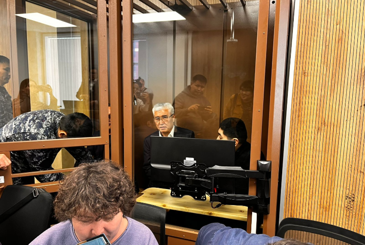 Арыстанбек Мұхамедиұлы сотта кінәсін мойындамады