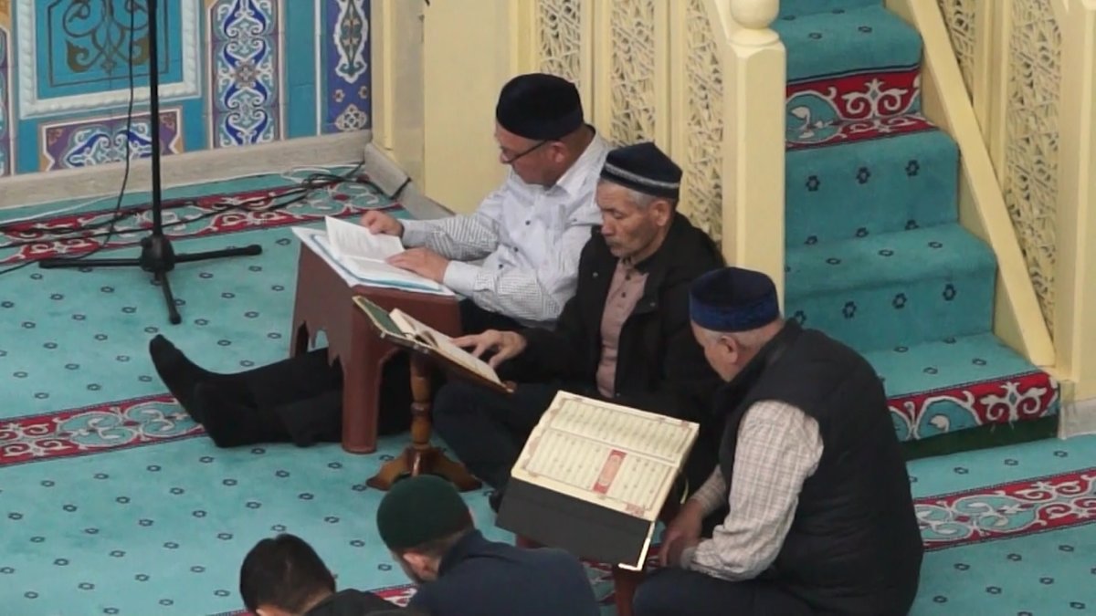 Қадір түнінде үздіксіз Хатым құран оқығандарға сыйлық үлестіріледі