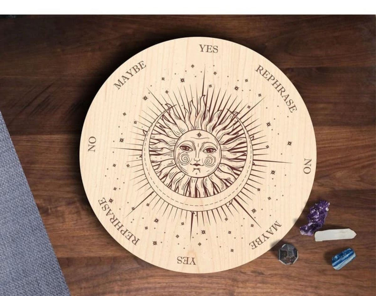 Львы, осторожнее с деньгами, у Козерогов риск травм: о чем предупреждают звёзды 18 апреля