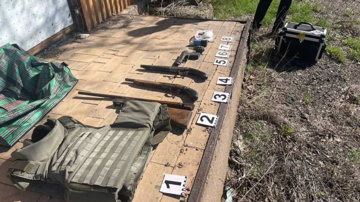 Жамбыл облысында қаңтар оқиғасы кезінде қолды болған қару-жарақтар табылды