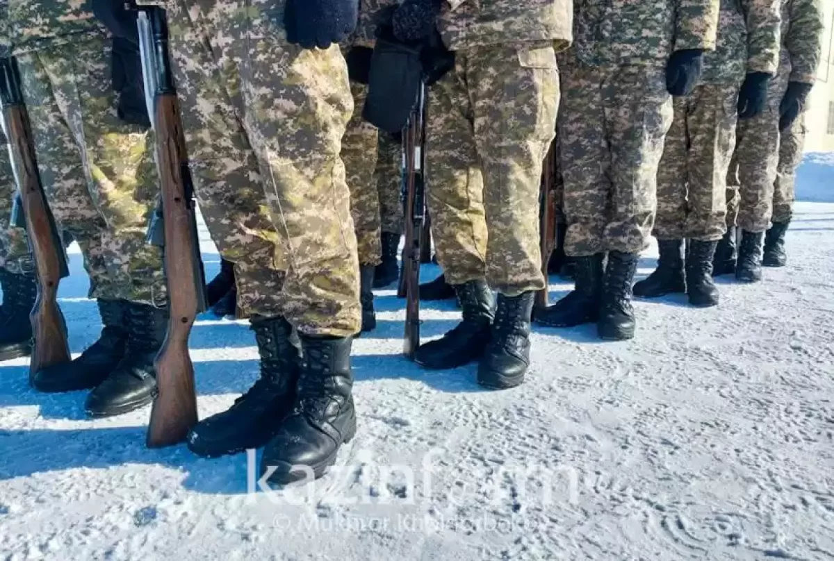 Психологтың бақылауында болған әскерилер қарумен кезекшілікке шыққан - прокуратура