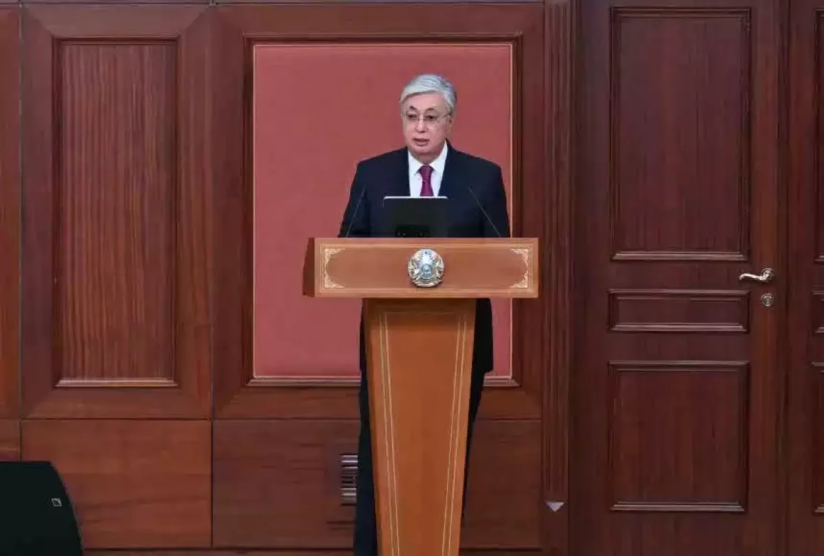 «Табысты осы жерден тауып, шетелде шашу» әдетінен арылу керек - Тоқаев