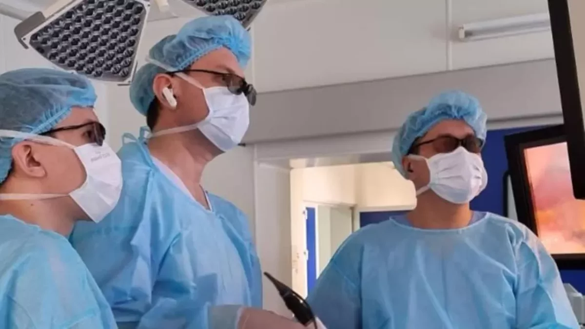 "Емнің соңғы сатысы": ақтөбелік дәрігер салмағы 160 кг болатын әйелдерге қалай ота жасалатынын айтты