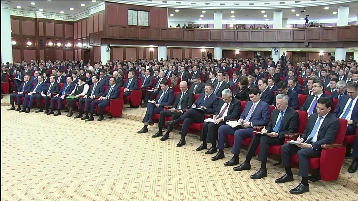 Токаев поручил Правительству и акимам активизироваться в привлечении инвестиций