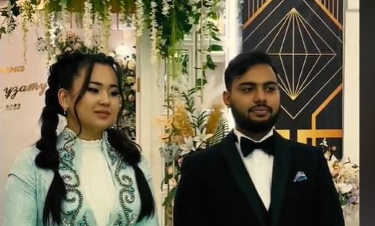 Вегетарианский стол на узату: союз казашки и индуса обсуждает казнет