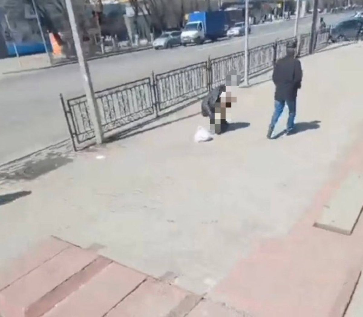 За демонстрацию гениталий двух карагандинцев направили в психдиспансер