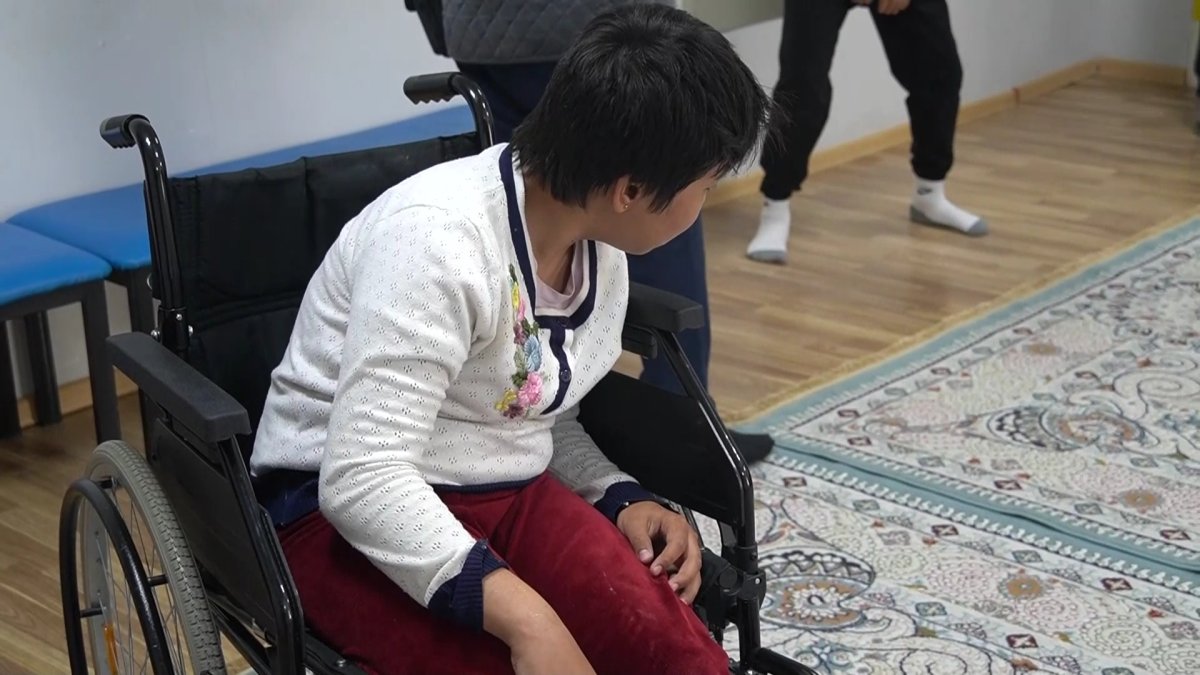 Скандал разгорелся вокруг закрытия полустационара для детей с инвалидностью в Уральске