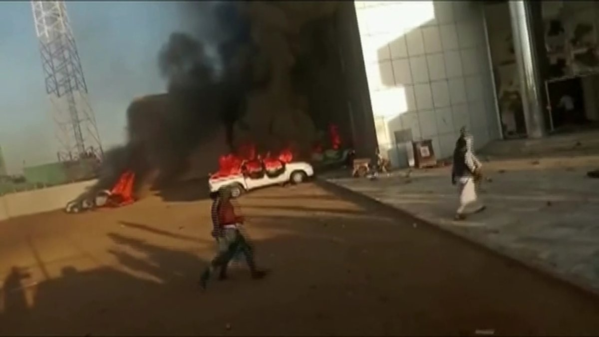 Переворот в Судане: 39 больниц остановили работу из-за столкновений