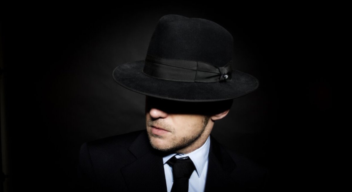 Британский шпион после задания убил собственного сына