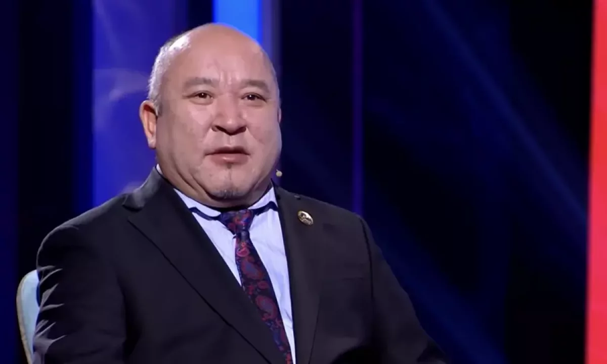 Қуандық Шәкіржанов отбасынан бөлек тұрады