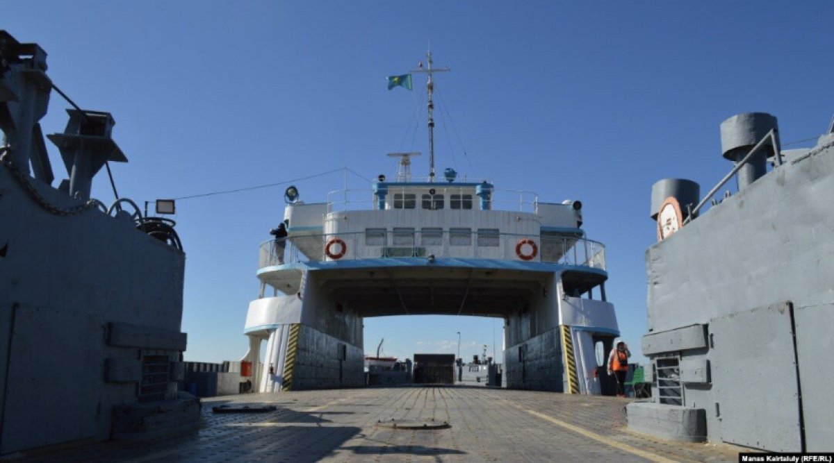 Беременная женщина чуть не умерла в ВКО: для врачей открыли паромную переправу в Курчуме