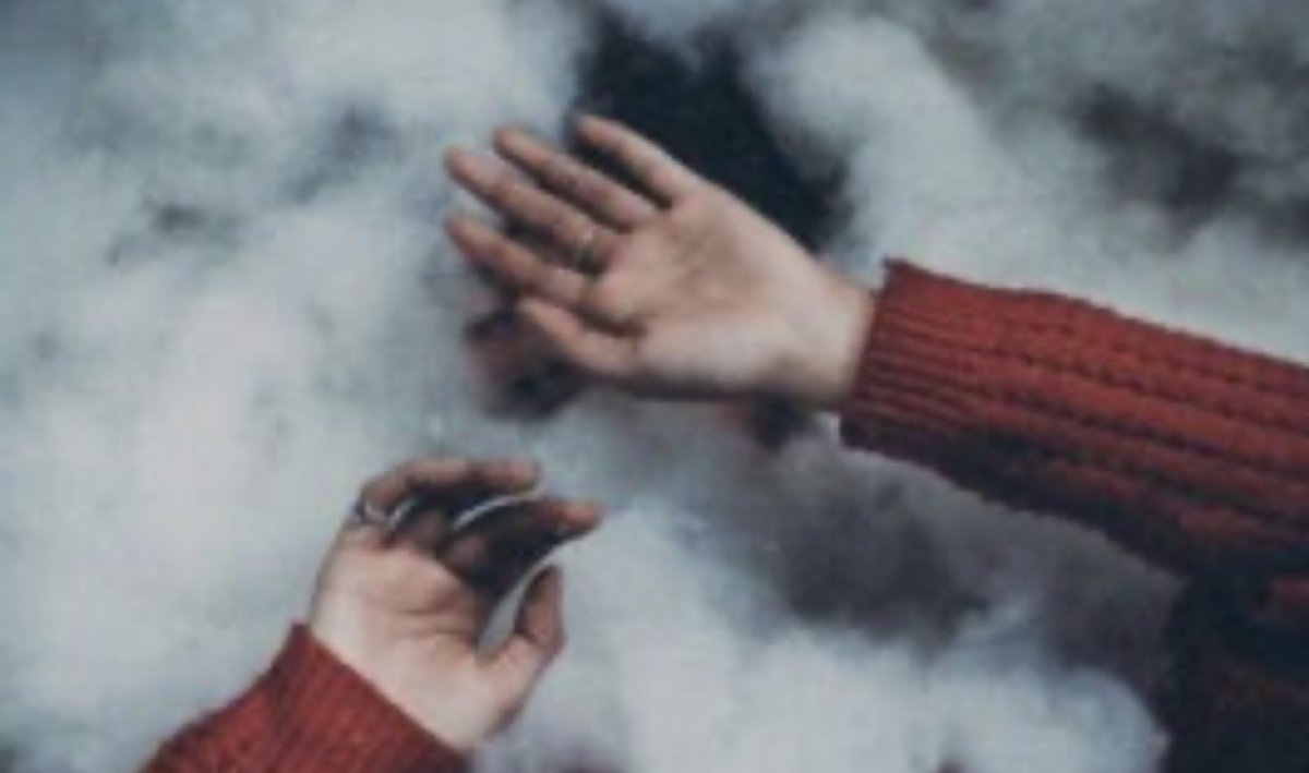 Два человека отравились угарным газом в ВКО