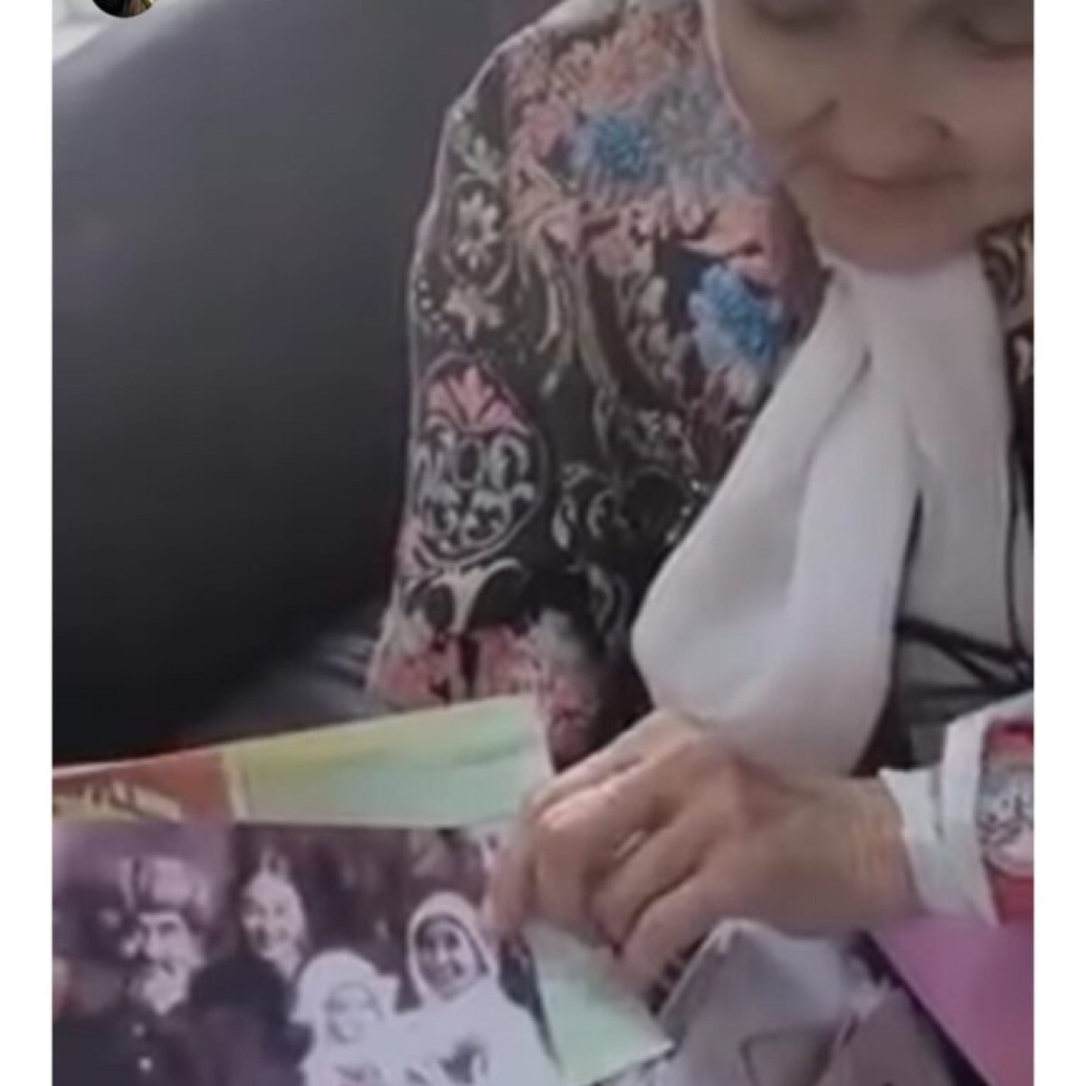 Блогер дәріханада көмектескен әжей Күләш Байсейітованың қызы болып шықты